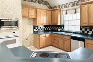 4704 Rockcreek Ln, Plano, TX 75024 - Photo 7