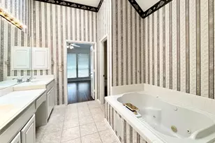 4704 Rockcreek Ln, Plano, TX 75024 - Photo 15
