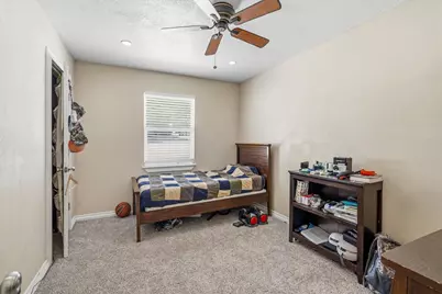 128 Lynn Drive, Azle, TX 76020 - Photo 11
