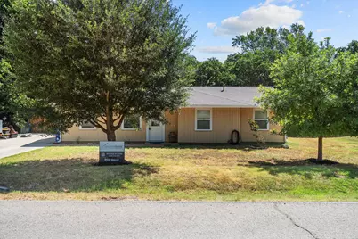 128 Lynn Drive, Azle, TX 76020 - Photo 1