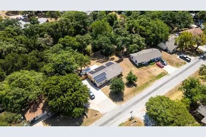 128 Lynn Drive, Azle, TX 76020 - Photo 19