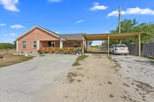 217 Co Rd 1001, Wortham, TX 76693 - Photo 3