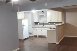 902 Davy Crockett St, Rockwall, TX 75087 - Photo 5