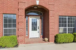 7000 Winthorp Dr, Arlington, TX 76001 - Photo 3