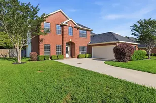 7000 Winthorp Dr, Arlington, TX 76001 - Photo 1