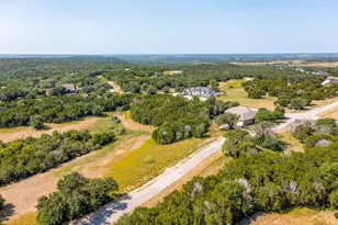 8401 Fullerton Dr, Cleburne, TX 76033 - Photo 3