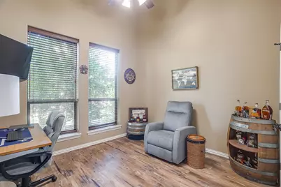8401 Fullerton Drive, Cleburne, TX 76033 - Photo 33