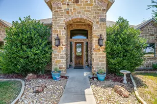 8401 Fullerton Dr, Cleburne, TX 76033 - Photo 7