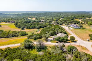 8401 Fullerton Dr, Cleburne, TX 76033 - Photo 39