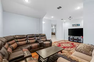 1007 Summerbrook Dr, Euless, TX 76040 - Photo 9