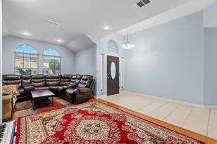 1007 Summerbrook Dr, Euless, TX 76040 - Photo 5