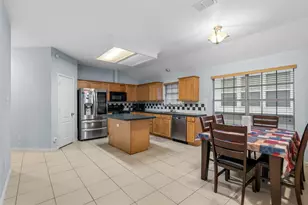 1007 Summerbrook Dr, Euless, TX 76040 - Photo 17
