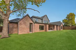 10148 Hedgeway Dr, Dallas, TX 75229 - Photo 35