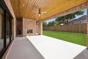 10148 Hedgeway Dr, Dallas, TX 75229 - Photo 37