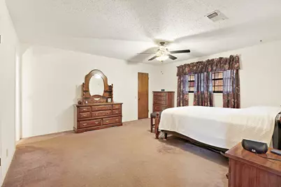 3450 Vagas Drive, Paris, TX 75462 - Photo 9