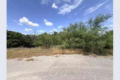 411 Mountain View Court, Sunset, TX 76270 - Photo 13