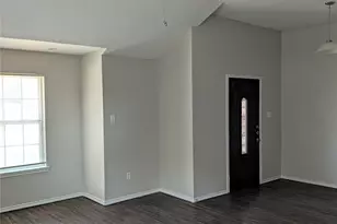 7237 Autumn Run Dr, Forest Hill, TX 76140 - Photo 3