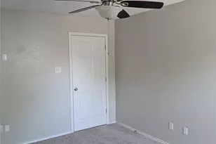 7237 Autumn Run Dr, Forest Hill, TX 76140 - Photo 13