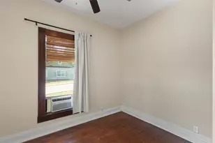408 S College St, McKinney, TX 75069 - Photo 5