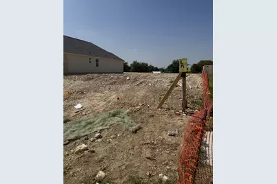 1132 Runway Road, Fort Worth, TX 76131 - Photo 3