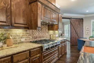 4640 Lake Breeze Dr, McKinney, TX 75071 - Photo 9
