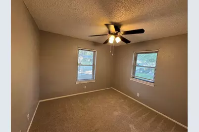 307 Ables Street, Granbury, TX 76048 - Photo 19