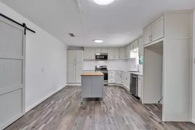 1116 Center Street, Cleburne, TX 76033 - Photo 9