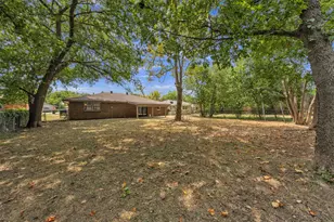 1116 Center St, Cleburne, TX 76033 - Photo 25