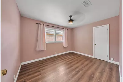 1116 Center Street, Cleburne, TX 76033 - Photo 17