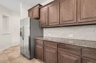 729 Rebecca Ln, Saginaw, TX 76131 - Photo 13