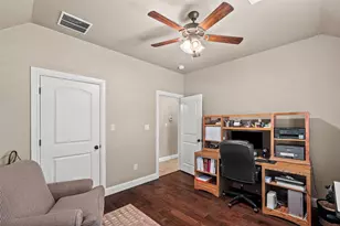 427 River Bank Ln, Granbury, TX 76049 - Photo 25