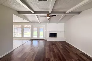 2136 Mountainview Dr, Hurst, TX 76054 - Photo 3