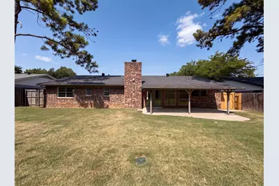 2136 Mountainview Drive, Hurst, TX 76054 - Photo 5