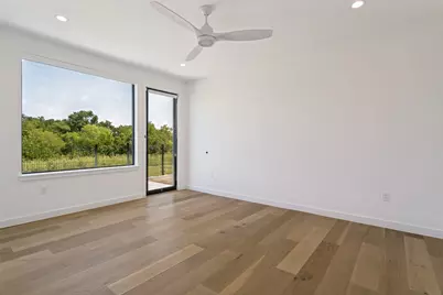 1111 Raiford Rd #100, Carrollton, TX 75007 - Photo 5