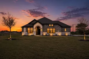 492 Sanders Rd, Whitesboro, TX 76273 - Photo 1