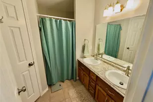 3910 Castlegate Dr, Paris, TX 75462 - Photo 11