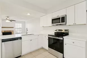 1265 Dallas Dr, Denton, TX 76205 - Photo 9