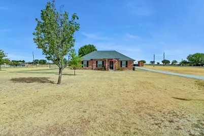 229 Harvey Lane, Decatur, TX 76234 - Photo 3