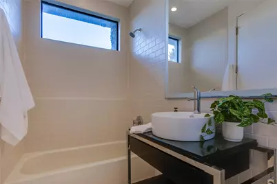 433 Trinity River Circle, Dallas, TX 75203 - Photo 7