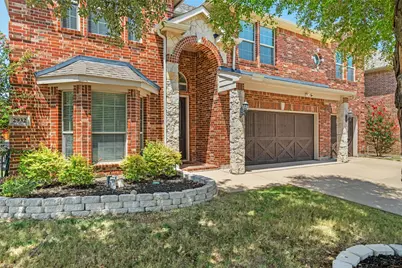 2932 Montalbo, Grand Prairie, TX 75054 - Photo 3