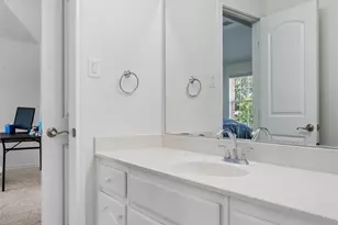 2932 Montalbo, Grand Prairie, TX 75054 - Photo 31