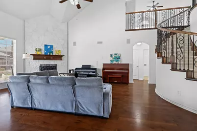 2932 Montalbo, Grand Prairie, TX 75054 - Photo 15