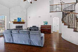 2932 Montalbo, Grand Prairie, TX 75054 - Photo 15