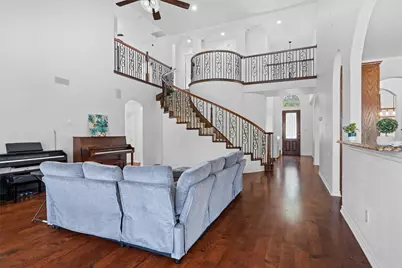 2932 Montalbo, Grand Prairie, TX 75054 - Photo 17