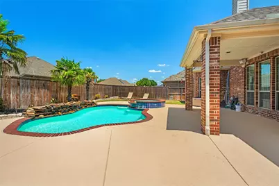 2932 Montalbo, Grand Prairie, TX 75054 - Photo 37