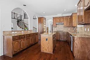 2932 Montalbo, Grand Prairie, TX 75054 - Photo 11