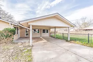 1721 Kay Ave, Bridgeport, TX 76426 - Photo 11