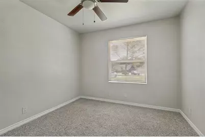 3221 Ridgeview Circle, Irving, TX 75062 - Photo 9