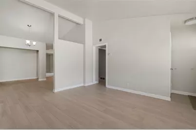 3221 Ridgeview Circle, Irving, TX 75062 - Photo 3