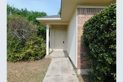3305 Gardenview Circle, Denton, TX 76207 - Photo 3